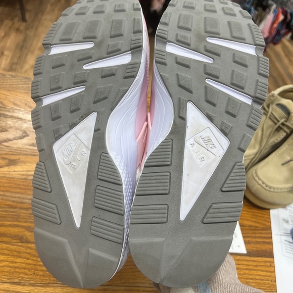NIKE | Air Hurache Run Arctic pink/grey sneakers - Picture 5 of 7